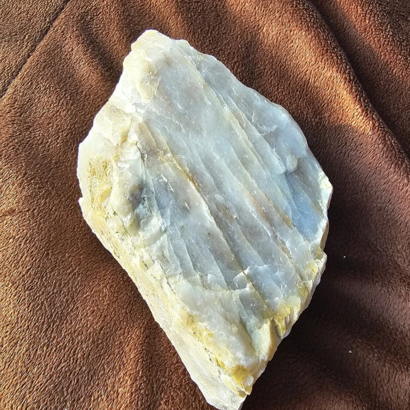 Milky Quartz – Nature’s White Wonder